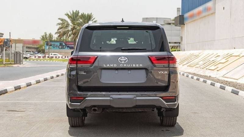 2025 Toyota Land Cruiser VXR thumbnail 7