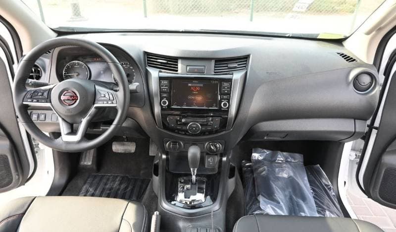 2025 Nissan Navara thumbnail 5
