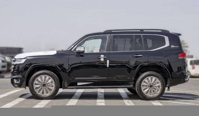 2026 Toyota Land Cruiser VXR thumbnail 5