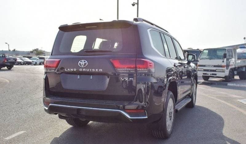 2026 Toyota Land Cruiser VXR thumbnail 7