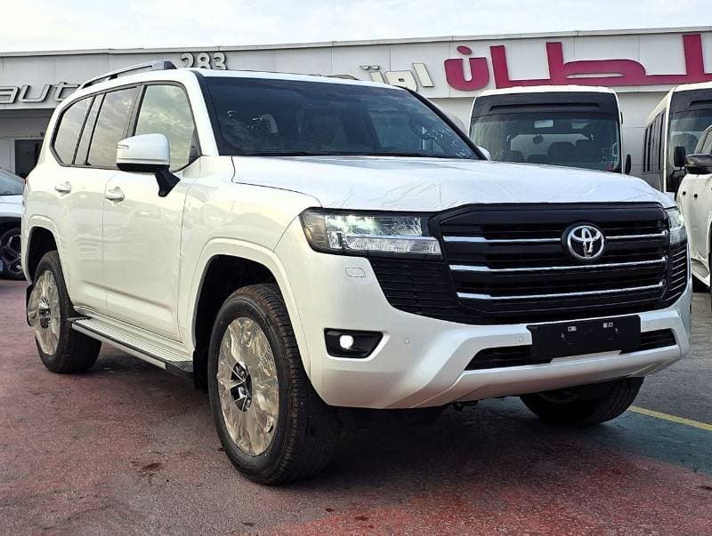 2026 Toyota Land Cruiser GXR thumbnail 3