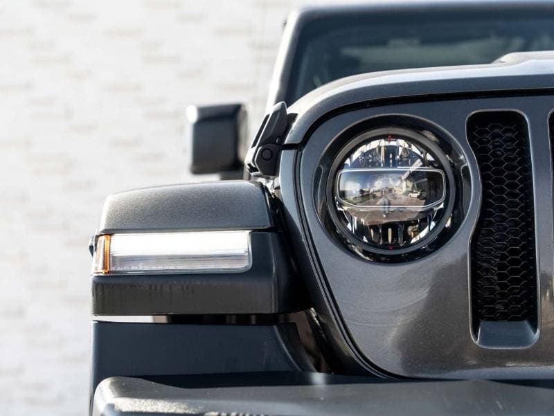 2020 Jeep Wrangler SAHARA thumbnail 4