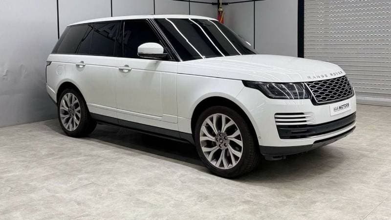 2020 Land Rover Range Rover SE thumbnail 5