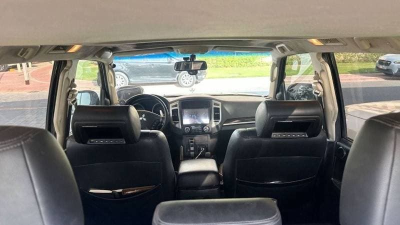 2015 Mitsubishi Pajero Platinum thumbnail 8