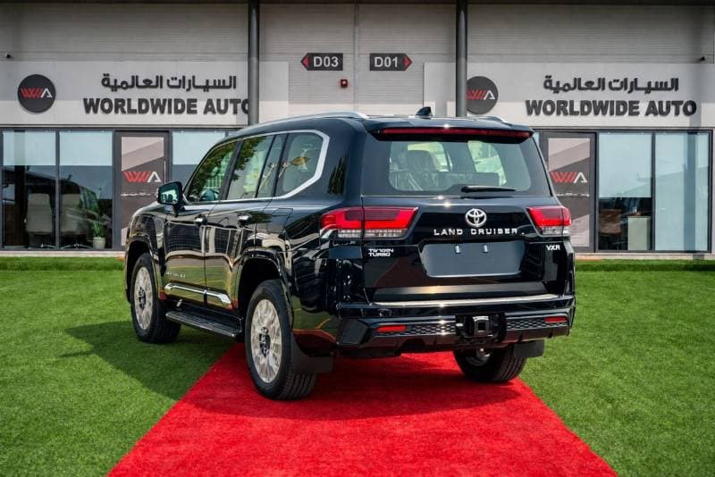 2026 Toyota Land Cruiser VXR thumbnail 5