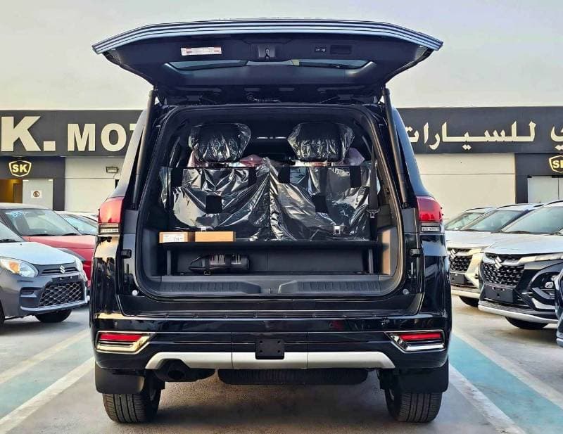 2026 Toyota Land Cruiser VXR thumbnail 5