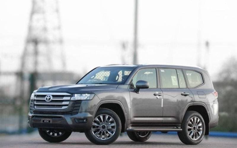 2025 Toyota Land Cruiser GXR