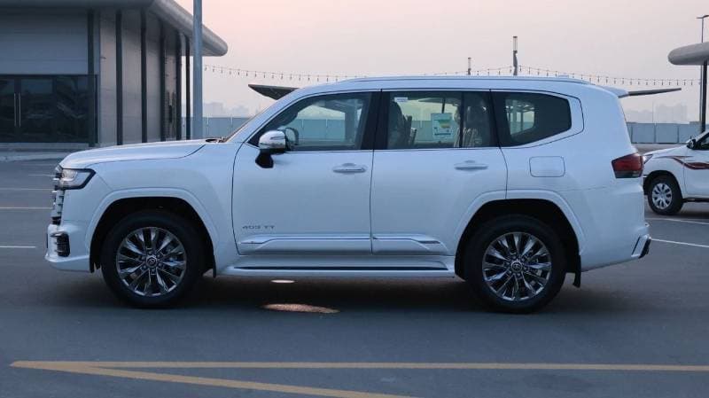 2026 Toyota Land Cruiser VXR thumbnail 5