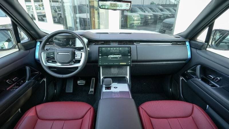 2026 Land Rover Range Rover AUTOBIOGRAPHY P530 thumbnail 8