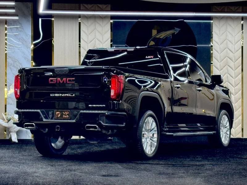 2022 GMC Sierra DENALI thumbnail 5