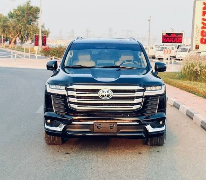 2019 Toyota Land Cruiser GXR thumbnail 2