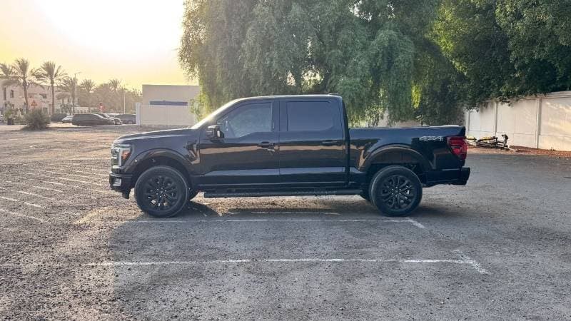 2024 Ford F 150 LARIAT CREW CAB thumbnail 3