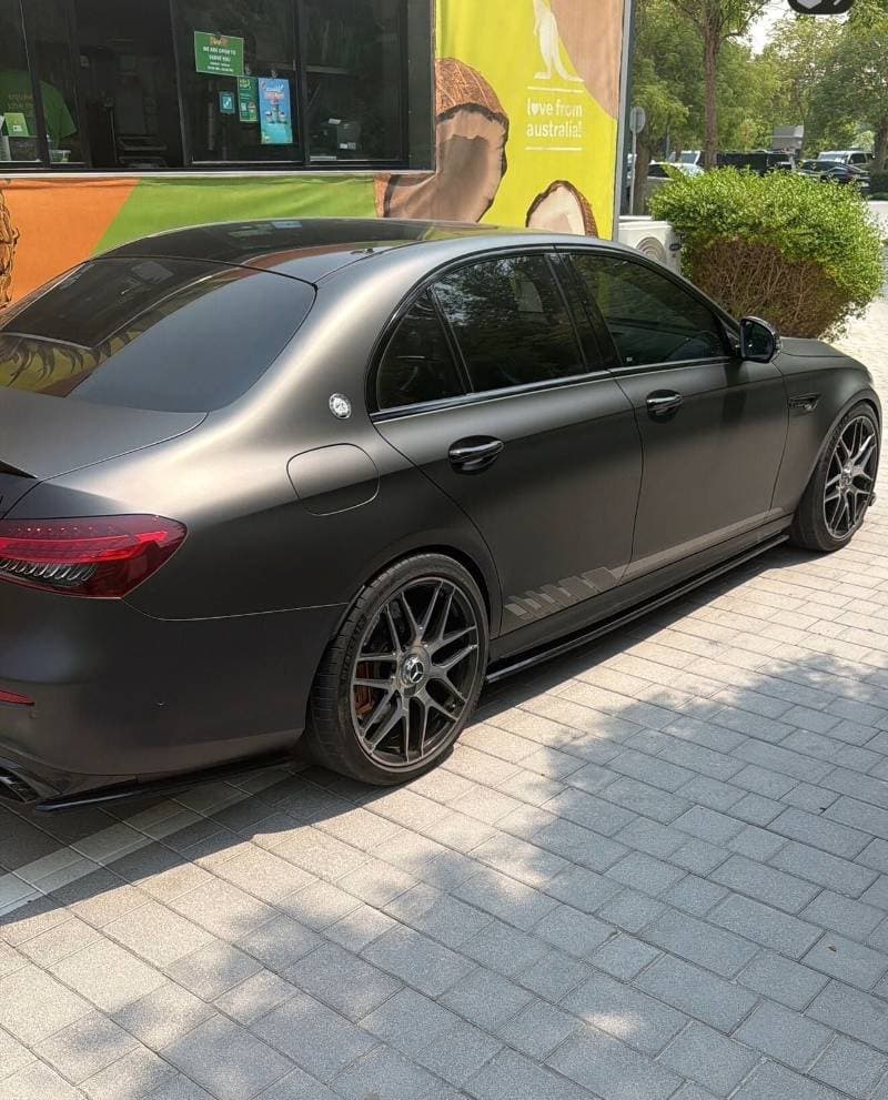 2023 Mercedes Benz E63 AMG S thumbnail 3