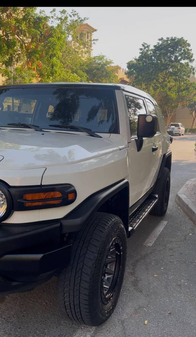 2022 Toyota FJ Cruiser GXR thumbnail 2