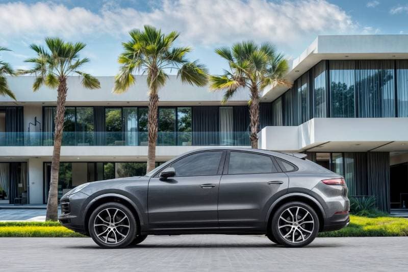 2023 Porsche Cayenne Coupe , 5,680 P.M , 0% Downpayment , FULL thumbnail 2
