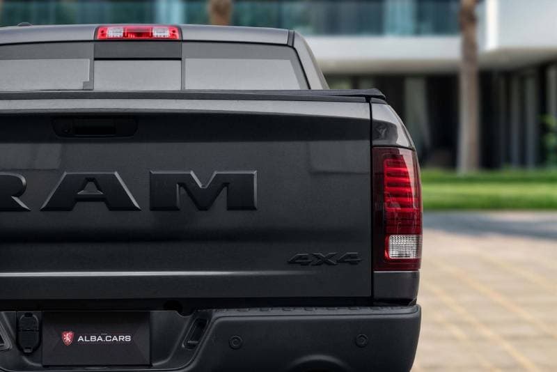 2023 RAM 1500 thumbnail 6