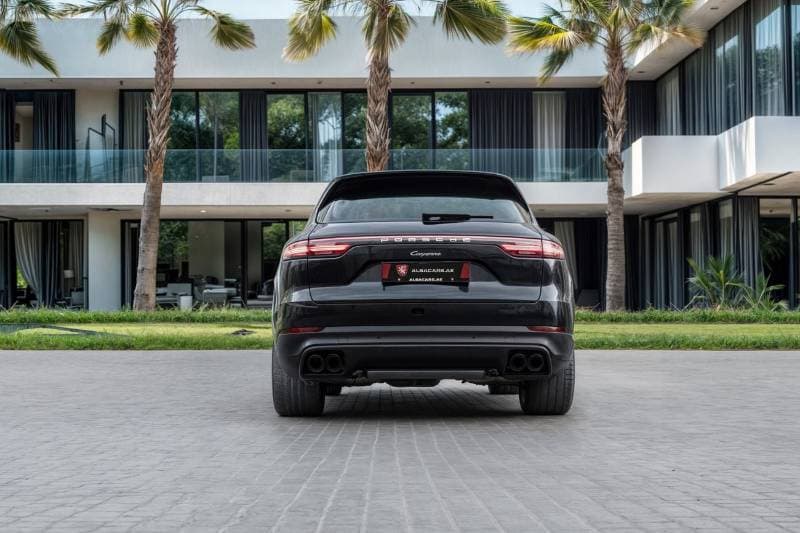 2020 Porsche Cayenne STANDARD thumbnail 5