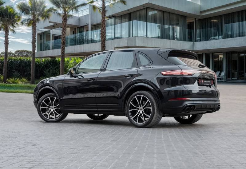 2020 Porsche Cayenne STANDARD thumbnail 3