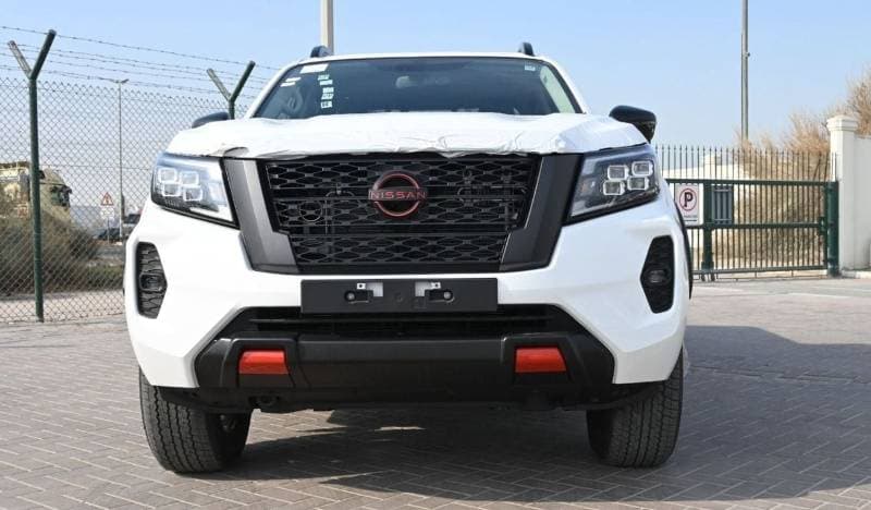 2025 Nissan Navara thumbnail 7
