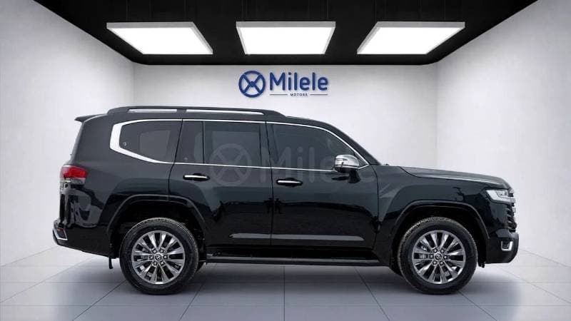 2026 Toyota Land Cruiser VXR thumbnail 4