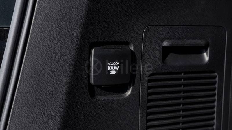 2026 Toyota Land Cruiser GXR thumbnail 8
