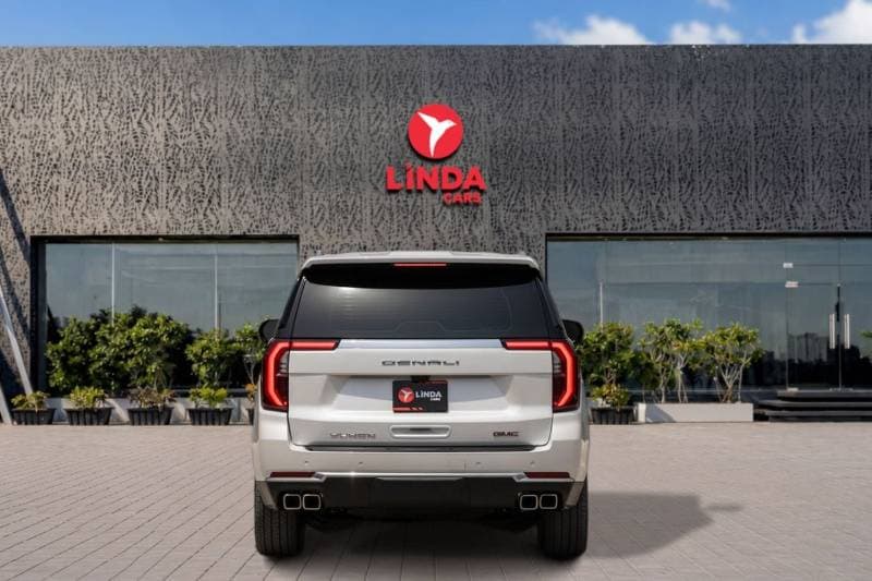 2025 GMC Yukon DENALI thumbnail 4