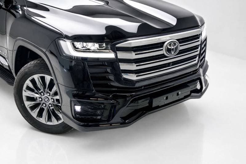 2026 Toyota Land Cruiser VXR thumbnail 2