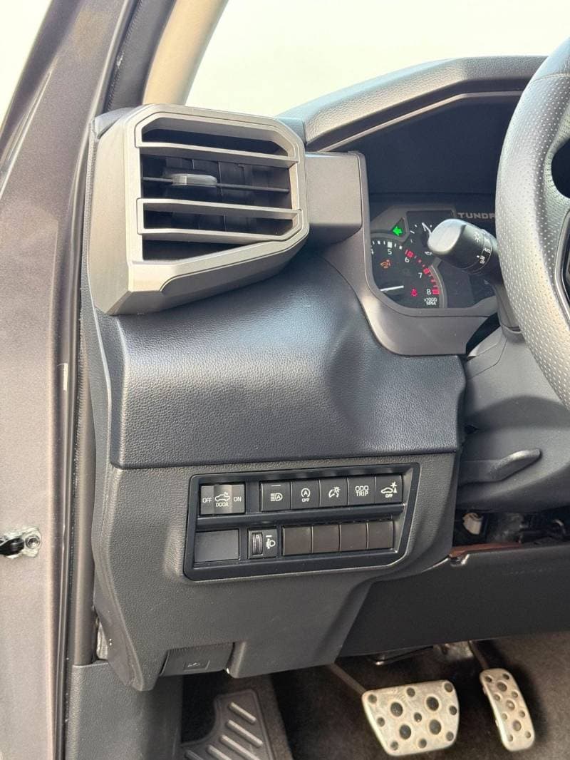 2023 Toyota Tundra SR thumbnail 8