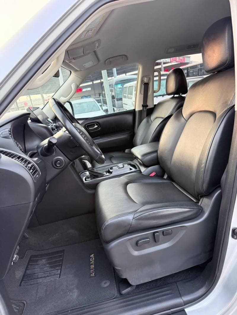 2021 Nissan Armada SL thumbnail 6