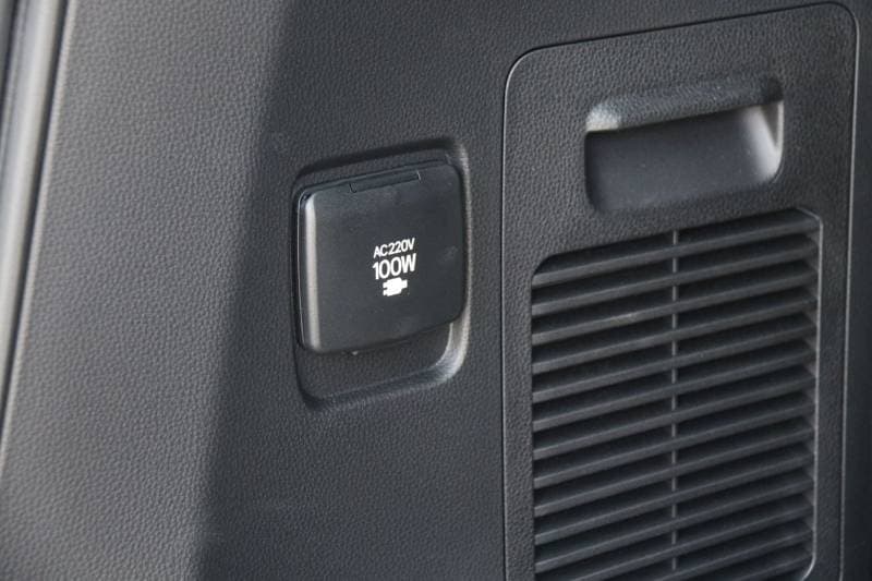 2026 Toyota Land Cruiser GXR thumbnail 8