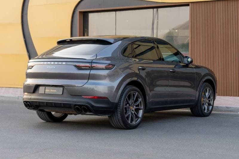 2022 Porsche Cayenne PLATINUM EDITION thumbnail 4