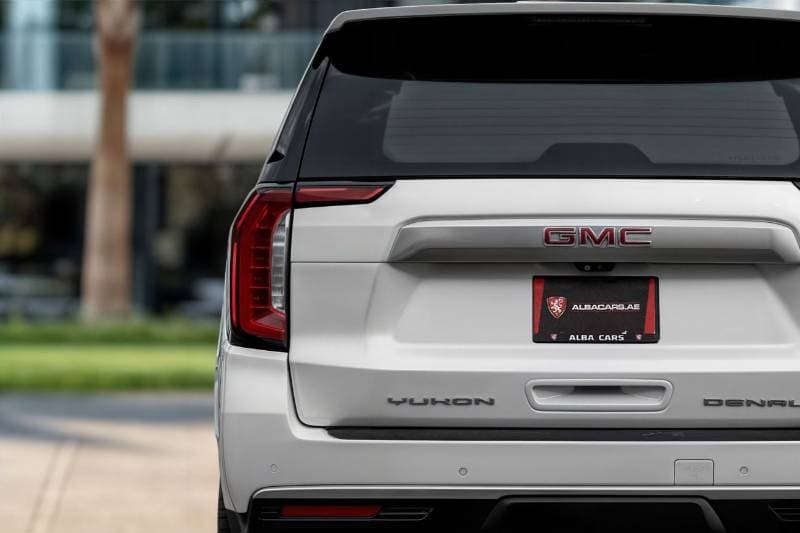 2022 GMC Yukon DENALI thumbnail 6