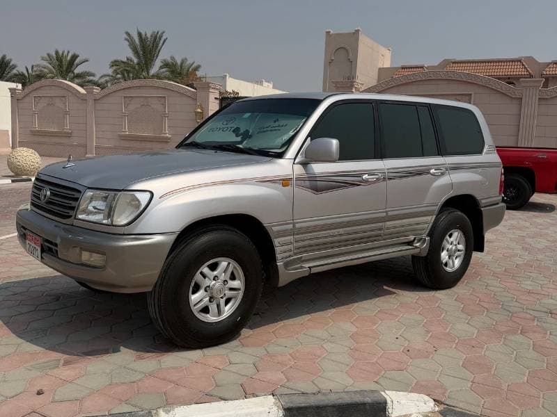 2002 Toyota Land Cruiser VXR MID