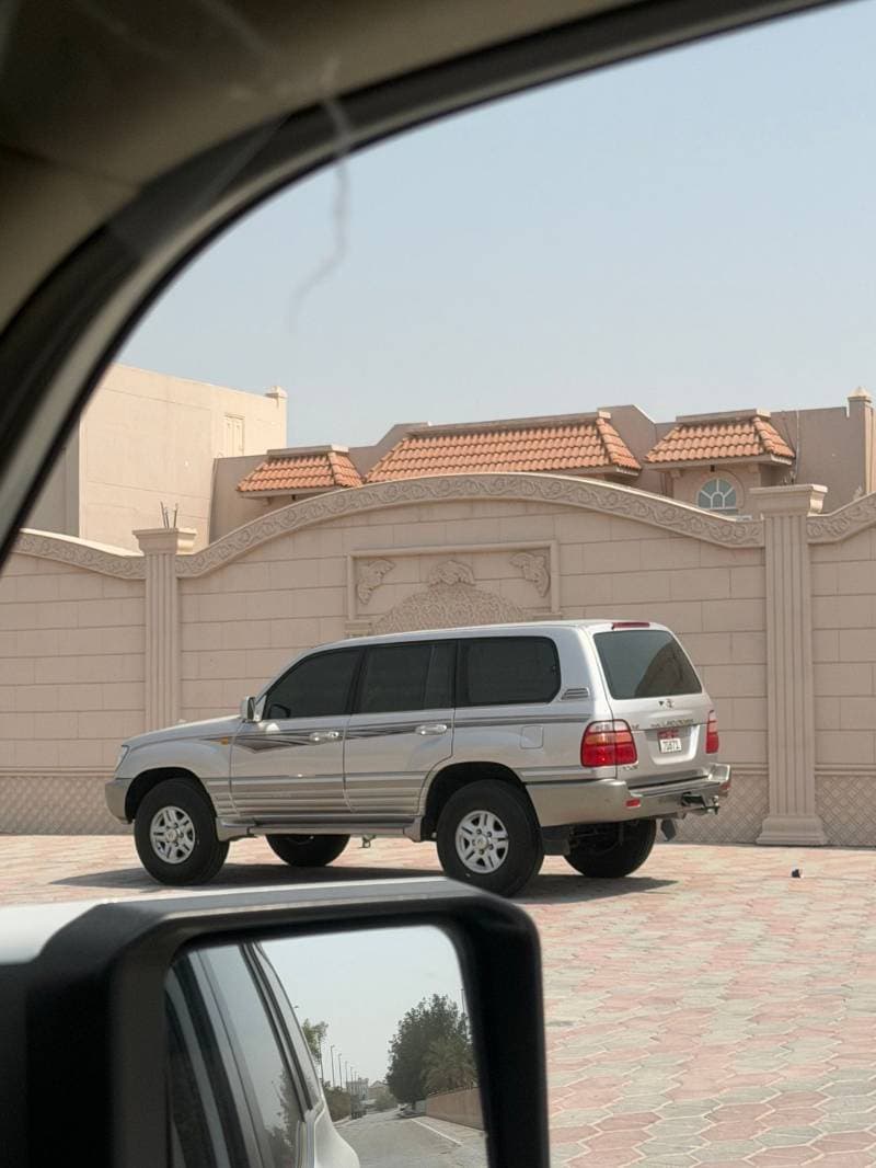 2002 Toyota Land Cruiser VXR MID thumbnail 5