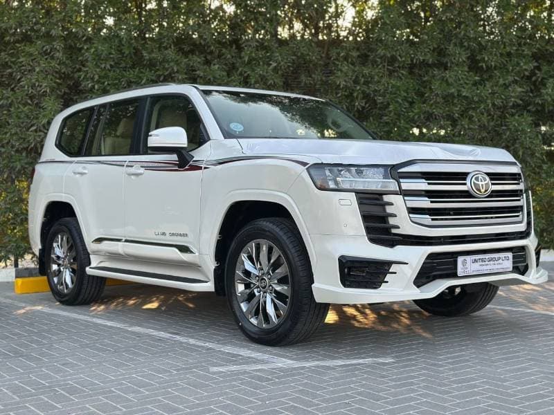 2026 Toyota Land Cruiser GXR thumbnail 2