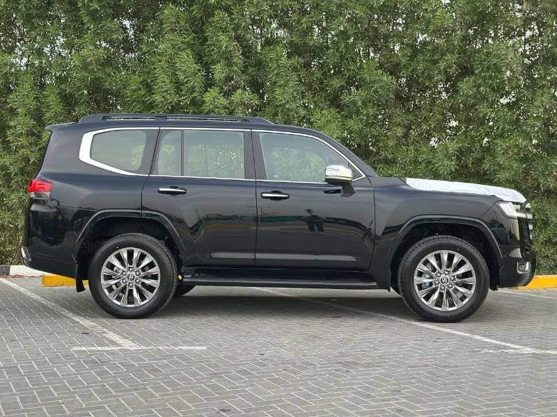2026 Toyota Land Cruiser VXR thumbnail 7