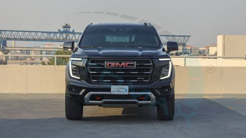 2025 GMC Yukon AT4 thumbnail 3