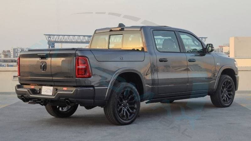 2026 RAM 1500 LIMITED thumbnail 8