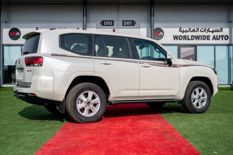 2025 Toyota Land Cruiser GXR thumbnail 5