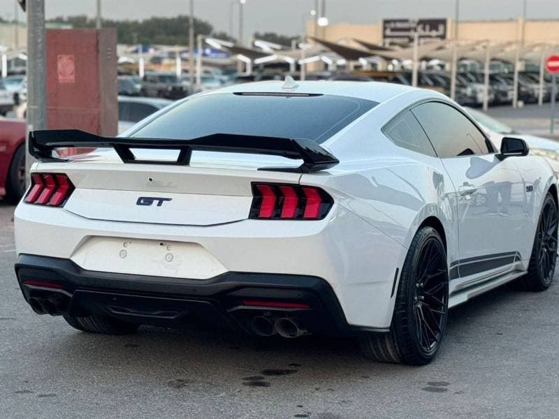 2024 Ford Mustang GT PREMIUM thumbnail 4