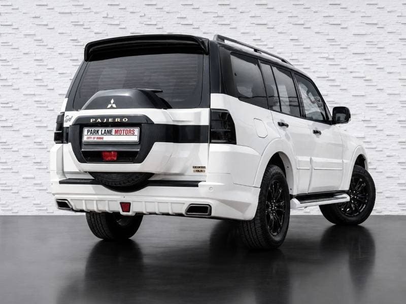 2020 Mitsubishi Pajero GLS H/L SIGNATURE EDI thumbnail 3