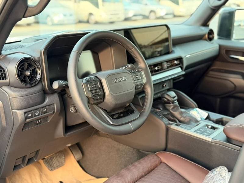 2026 Toyota Land Cruiser EXR thumbnail 6