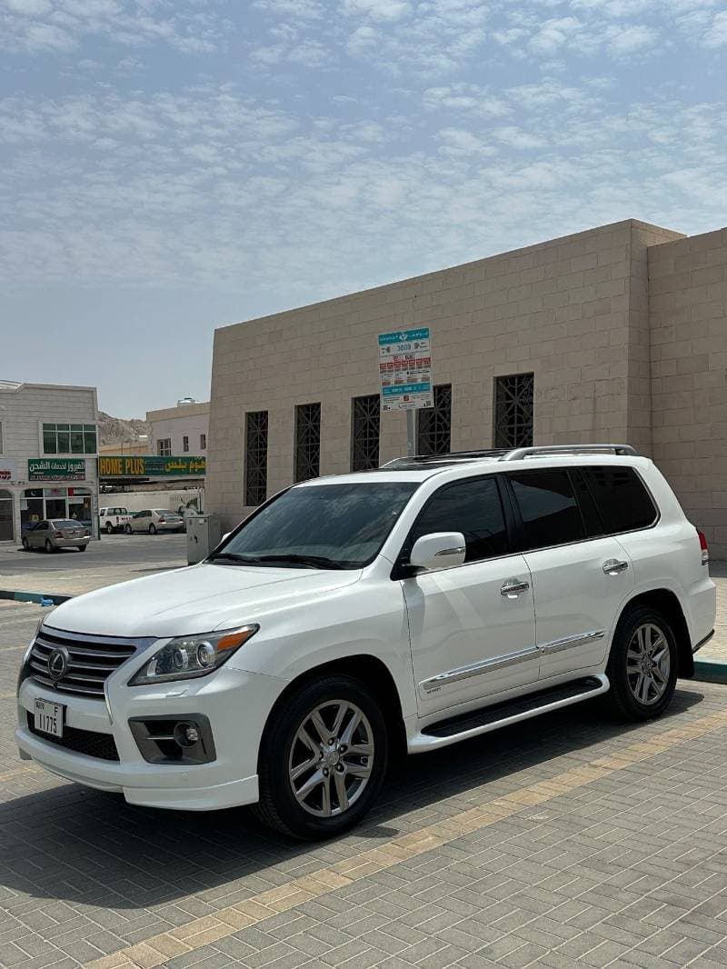 2014 Lexus LX570 SPORT PLATINUM thumbnail 2