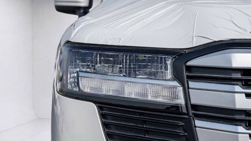 2026 Toyota Land Cruiser GXR thumbnail 4