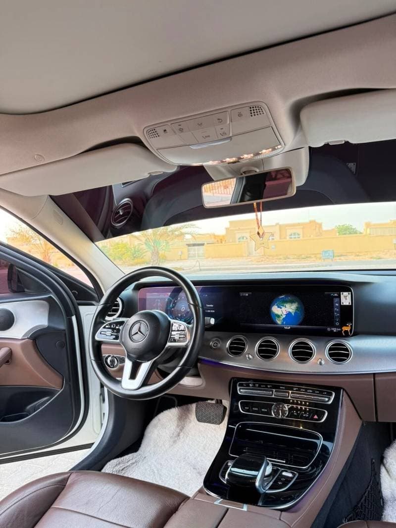 2019 Mercedes Benz E350 STANDARD thumbnail 2