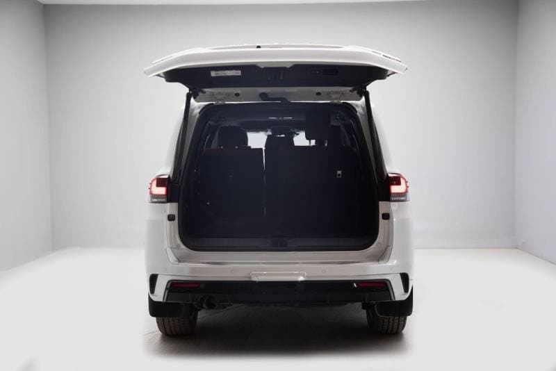 2026 Toyota Land Cruiser VXR thumbnail 7