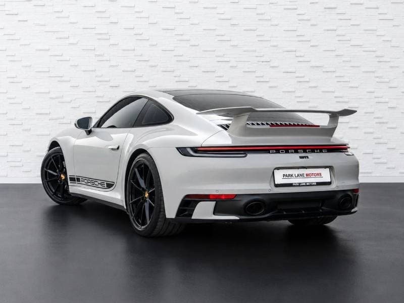 2024 Porsche 911 CARRERA thumbnail 3