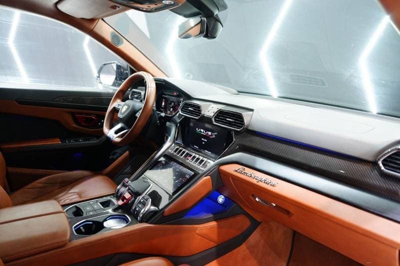 2023 Lamborghini Urus S thumbnail 7