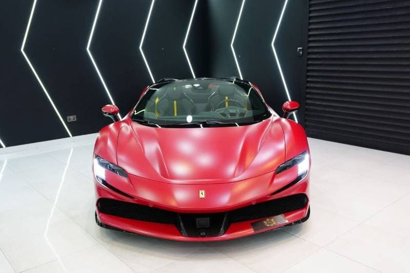 2010 Ferrari SF90 thumbnail 3