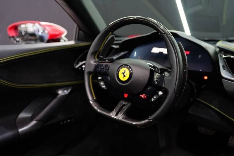 2010 Ferrari SF90 thumbnail 5
